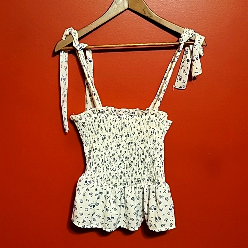 Shein tie sleeve crop top